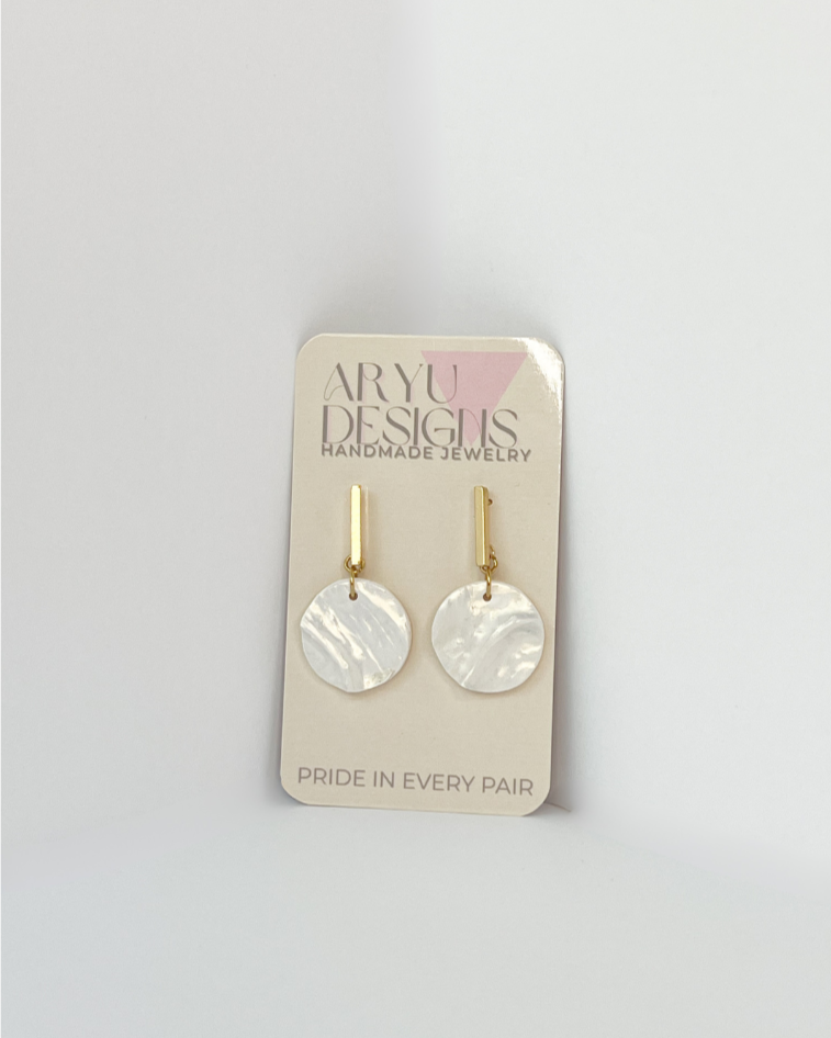 Silky Circle Drops - Pearl