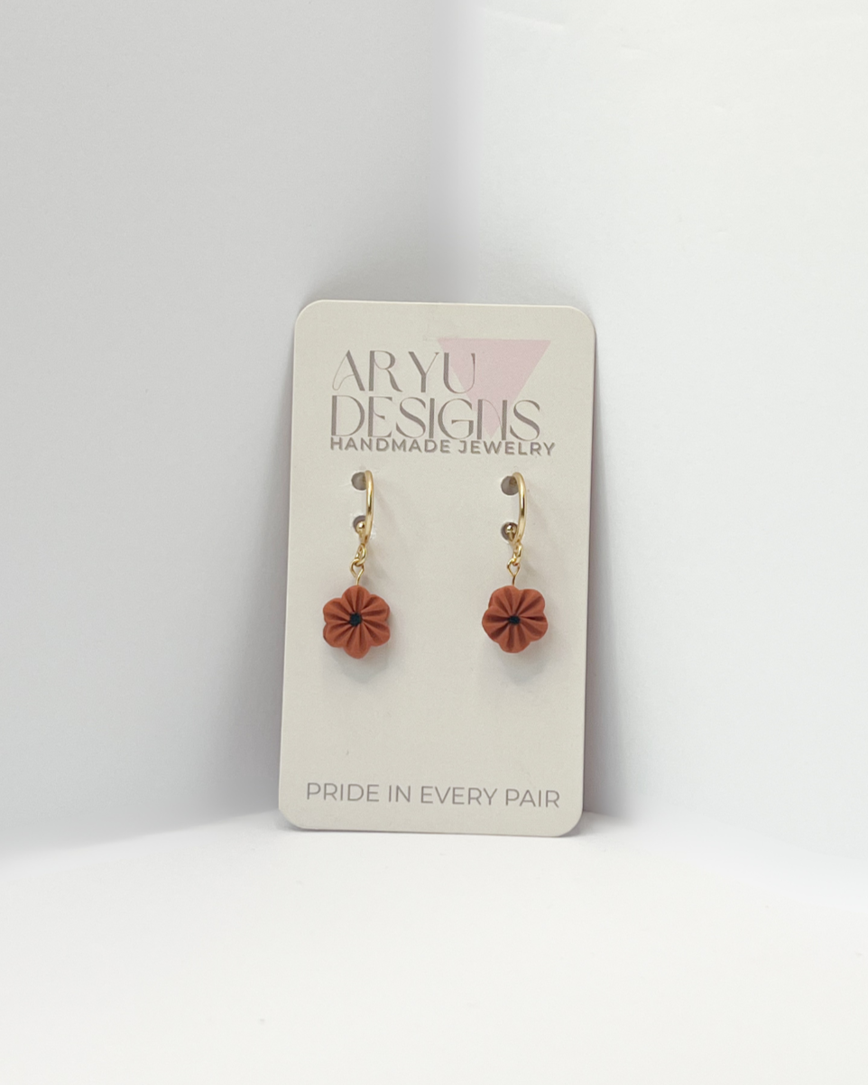 Bloom Dangle Huggies - Nectarine