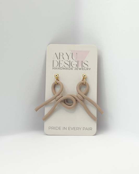 Bow’d Up Dangles - Oat