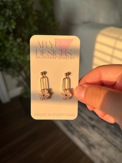 Bloom Clip Dangles - Oat