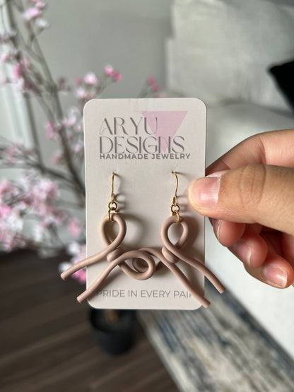 Bow’d Up Dangles - Oat